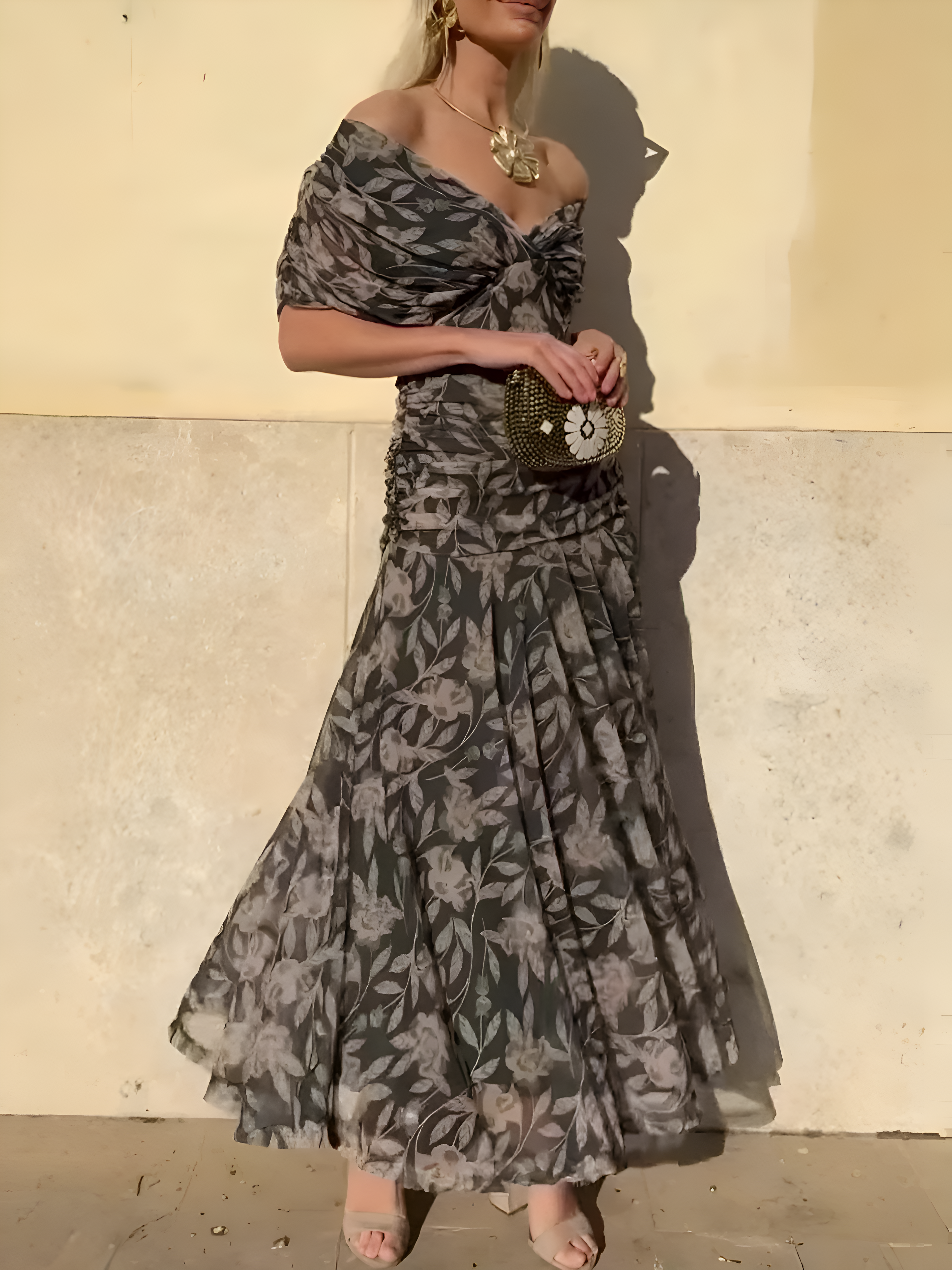 Bella Elegance™ | The dress that celebrates your femininity
